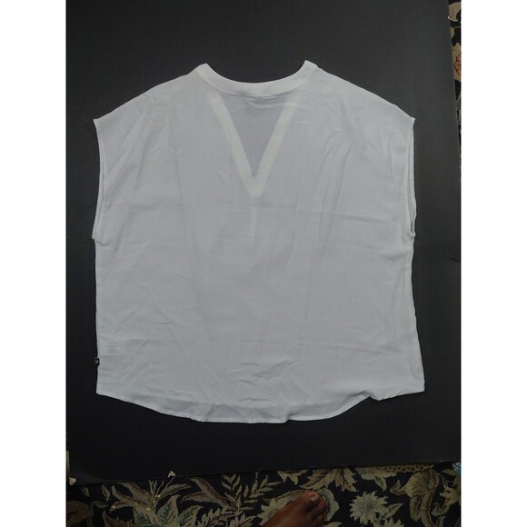 Banana Republic XL White V-Neck Sleeveless Minamalist Boxy Closet Staple Top - Picture 6 of 12